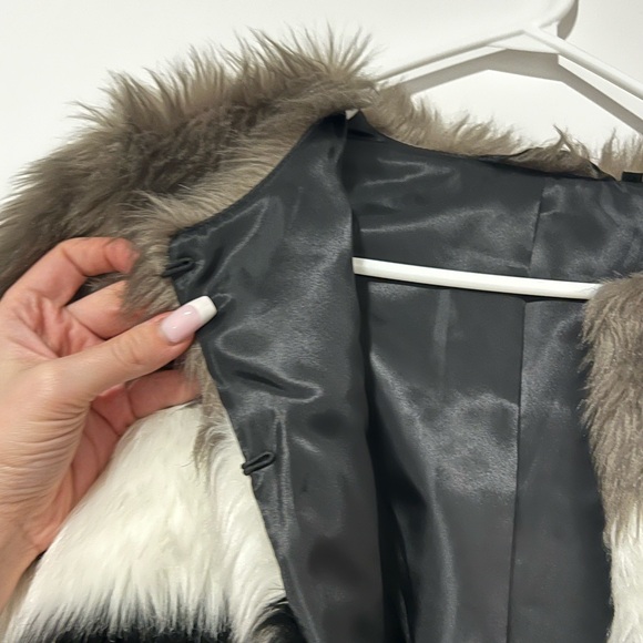 Faux Fur Jacket - Picture 8 of 8